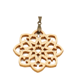 Amulett “Mandala” Classic aus Zirbenholz – Messing